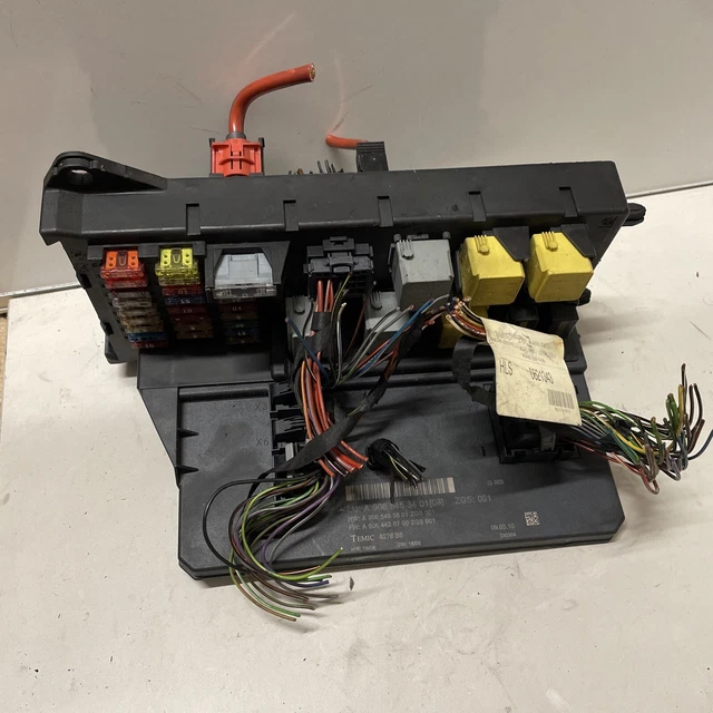MERCEDES SPRINTER W906 Fuse Box Relay SAM Module Control Unit