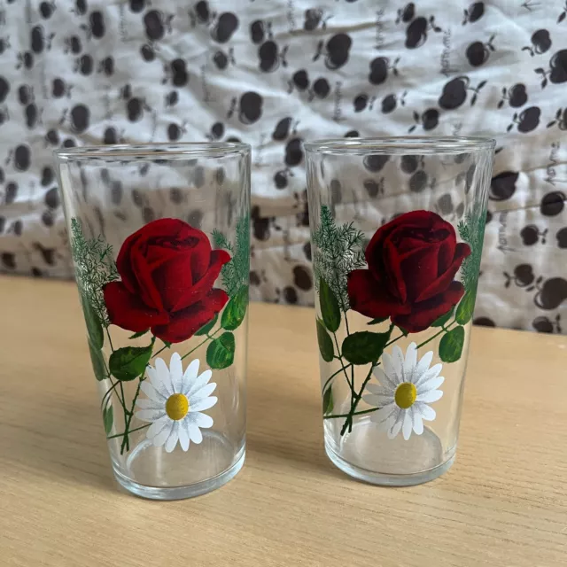 Lot de deux verres eau ou orangeade vintage 1970 - rose rouge et marguerite