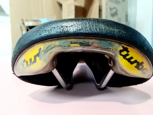 Selle De Vélo De Course Bassano Vintage En Cuir Rouge - Occasion, Made In Italy, Pour Homme
