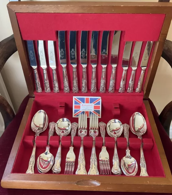 Vintage Canteen of 38 Pieces of Silver Plated Cutlery for 6 Persons