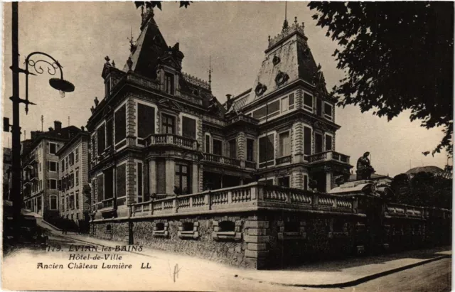 CPA EVIAN-les-BAINS Hotel de Ville-Ancien Chateaux Lumiere (336765)