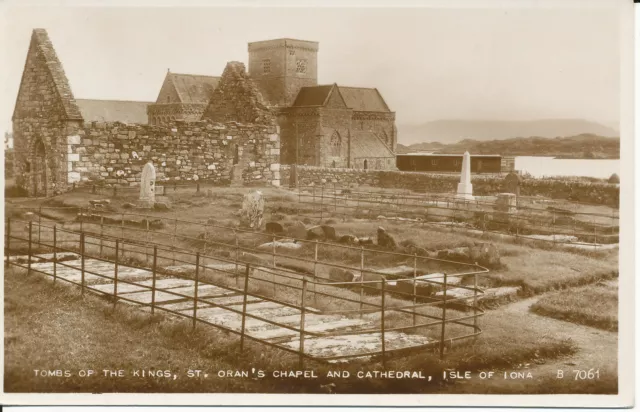 PC35155 Tombs of the Kings. St. Orans Chapel and Cathedral. Isle of Iona. Valent