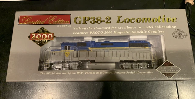 HO Life-Like/Proto 2000 #30788 Delaware and Hudson #7309  GP38-2 Diesel - New