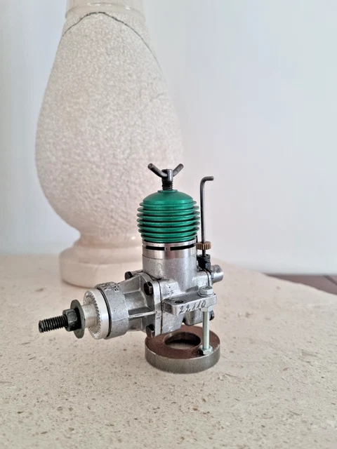 VINTAGE MODEL ENGINE Webra 2.5cc S Diesel Moteur Ancien RC Made in Germany EUR 120,00 - FR