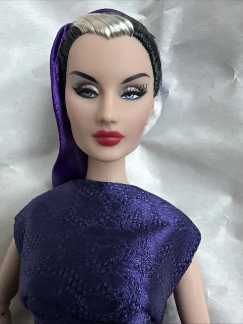 INTEGRITY TOYS GLAMOUR Puss 2019 IFDC Convention Exclusive
