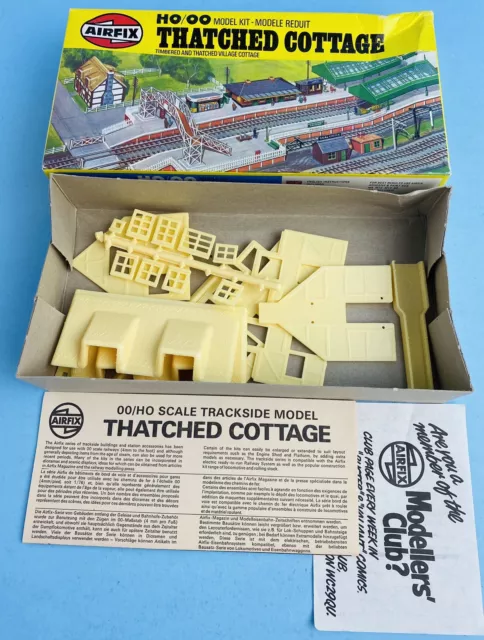 Airfix 'Oo/Ho' Gauge 'Thatched Cottage' Model Kit - Boxed