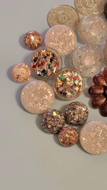 Fabulous & Lot Antique Vtg Glitter & Confetti Buttons Lucite Early Plastics 2