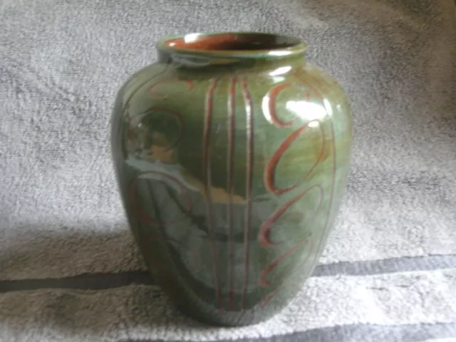 studio art pottery vase sgraffito design 13.5cm high not sure of mark maybe IHC