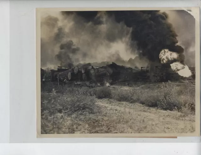 St Louis Mo Original Photo Train Wreck Vintage 7X9 Inch Railroad 1943