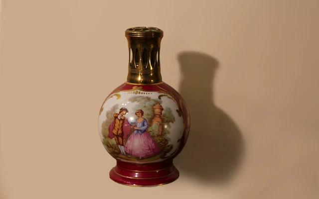 ANCIENNE LAMPE BERGER en porcelaine de Paris France vintage décor de