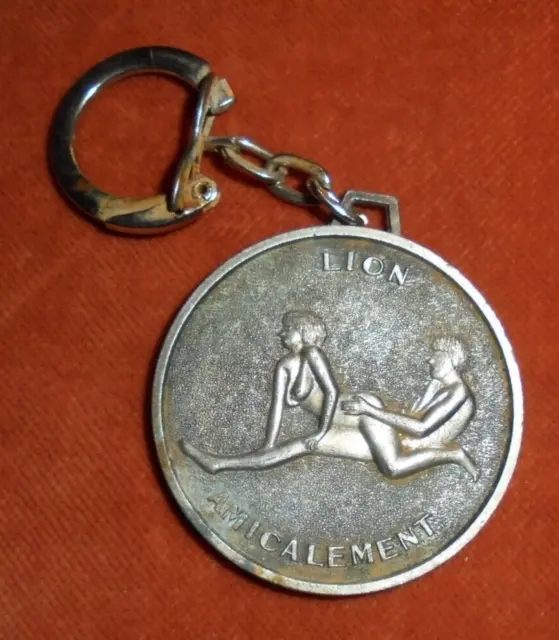 Porte-clés Médaille Signe zodiaque LION AMICALEMENT - Erotica sexy kamasutra