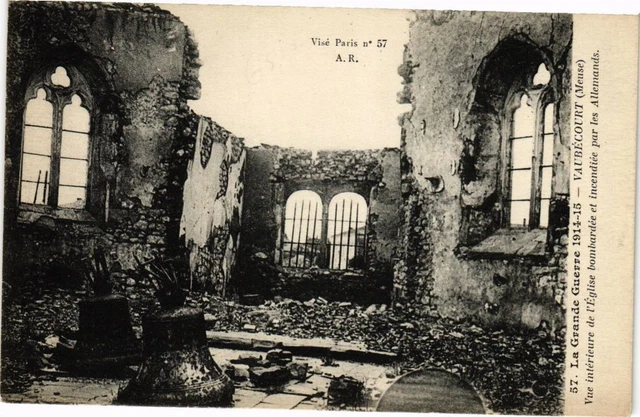 CPA Vaubecourt - Intérieur de l'Église bombardée et incendée (240619)