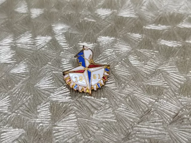 1951 Festival Of Britain Souvenir Enamel Pin Badge