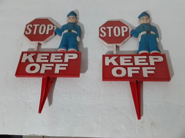Vintage 1977 Plastic Policemen Lawn Sign "STOP" "KEEP OFF" Outdoor Decor