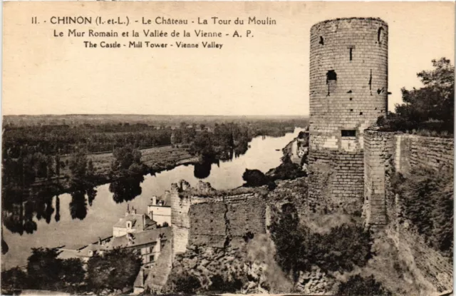 CPA CHINON - Le Chateau - La Tour du Moulin - Le Mur Romain (298878)