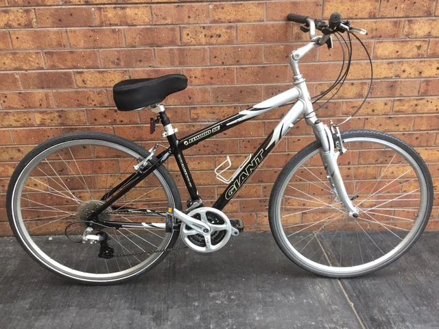 GIANT ELWOOD SE used mountain bike 28 wheels 149.00 PicClick AU