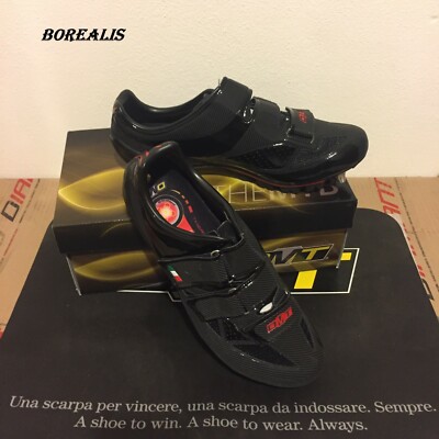 45 UN PAIO OMAGGIO DMT SCARPE MTB DMT "BOREALIS" NUM 