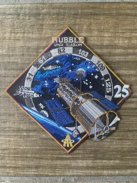Hubble 25th Anniversary Commemorative Emblem
