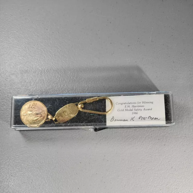 Vintage Southern Pacific Railroad Harriman Gold Metal Safety Award 1986 Keychain