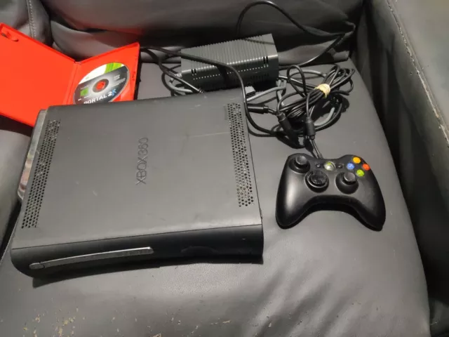 Xbox 360 Elite 120gb Console Bundle Tested and working