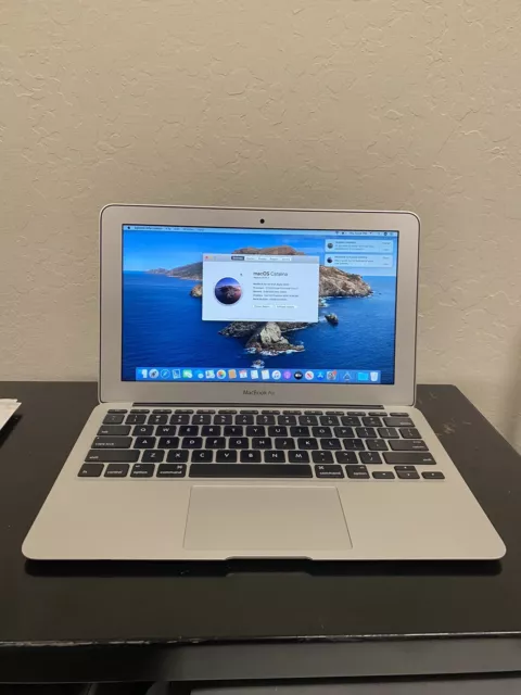 Apple MacBook Air 11” Early-2015 (i7 2.2GHz/8GB RAM/256GB SSD)