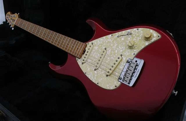 MUSICMAN SILHOUETTE SPECIAL SSS Electric Guitar #21014 MUSICMAN SILHOUETTE SPECIAL SSS Electric Guitar #21014