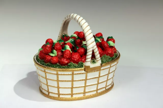 Vintage Italian Pottery Strawberry Jar Basket Cover Majolica Box MCM Ceramic