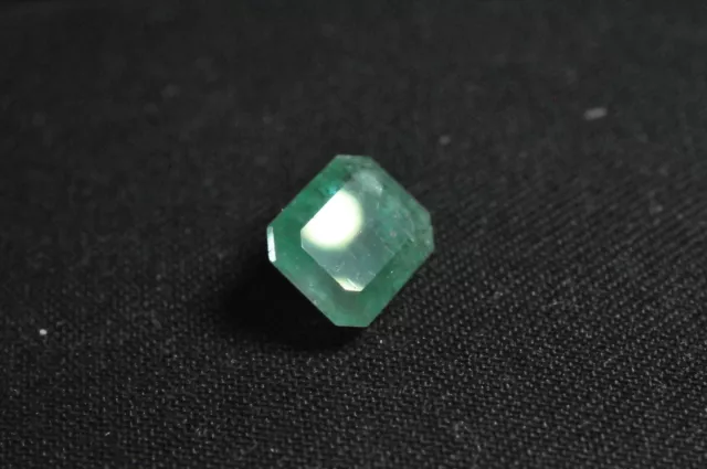Smeraldo colombiano da 0.85 ct taglio ottagonale master cut  AA