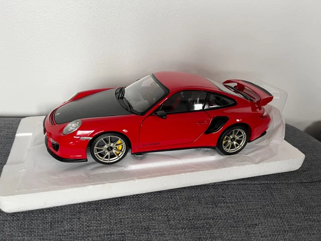Voiture Miniature Porsche 997 Carrera S - Norev 1/54 - Collection Showroom - Jaune