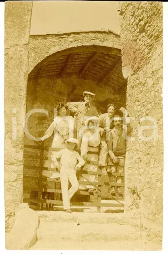 1900 ca MODENA (?) Ritratto della famiglia MODENA in campagna *Foto 7x11 cm