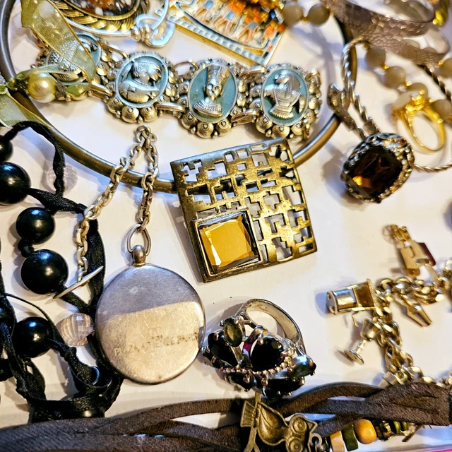 Lot De Bijoux Vintage à Détourner Ou Restaurer - Cuir Et Laiton - Lbb0261