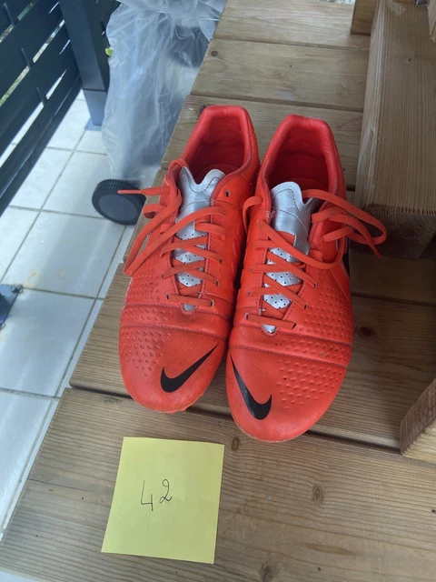 CHAUSSURE DE FOOT Nike Taille 42 EUR 25 00 PicClick FR