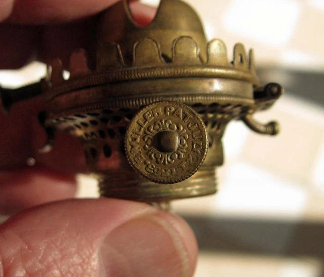 Early Miller Lip Burner / Civil War Patent Date / Oil Lamp / Set-Screw