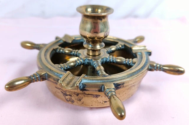 BOUGEOIR CENDRIER ancien LAITON Dore Ashtray GOUVERNAIL Barre Roue decoration Z