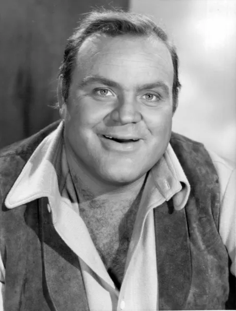 DAN BLOCKER as HOSS CARTWRIGHT TV Show Bonanza Photo Picture Reprint 8" x 10"