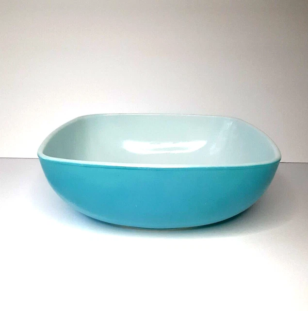 Vtg Pyrex Turquoise Blue 025 Ovenware Chip & Dip Bowl 2-1/2 QT MCM 9” Square Vtg Pyrex Turquoise Blue 025 Ovenware Chip & Dip Bowl 2-1/2 QT MCM 9” Square