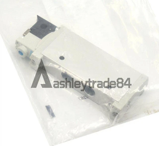 New 1PC Festo VUVG-L14-M52-AT-G18-1P3 564212