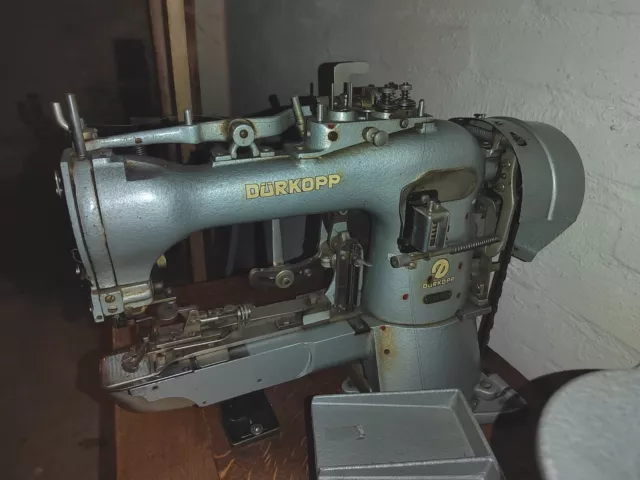 Dürkopp Knopfannähmaschine