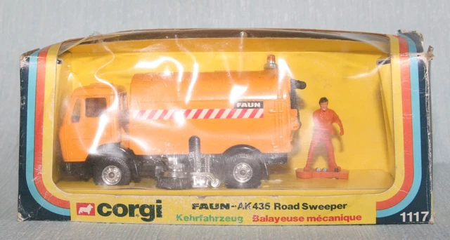 Balayeuse Corgi 1117 Faun AK435 Jaune - Miniature Collection - Boîte Abîmée