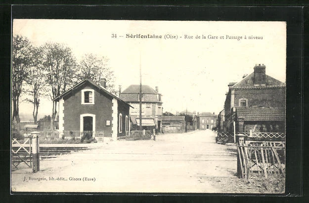 CPA Sérifontaine, Rue de la Gare et Passage à niveau