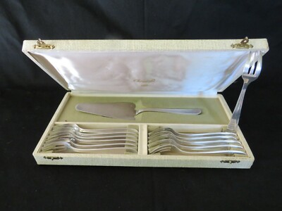 CHRISTOFLE MODELE DAX COFFRET SERVICE A DESSERT 13 PIECES DANS SON COFFRET 