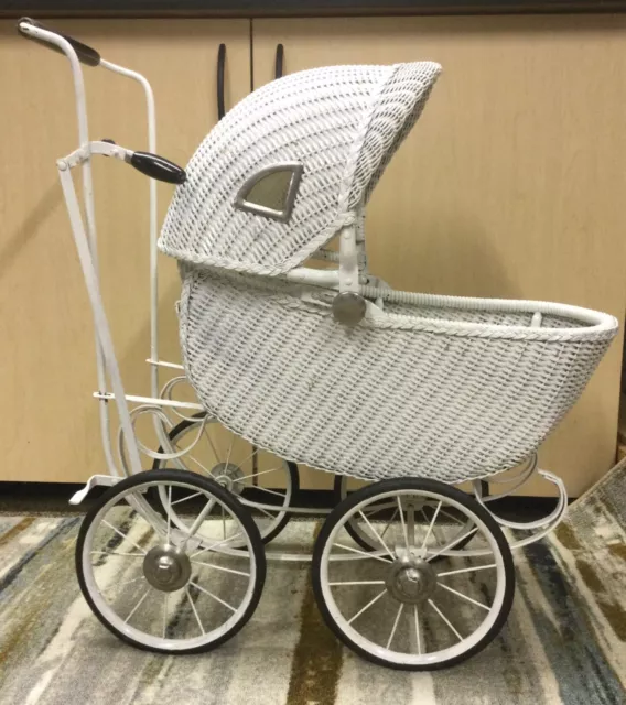 Vintage Hedstrom Union White Wicker Baby Carriage Buggy Stroller Flip Sun Shade