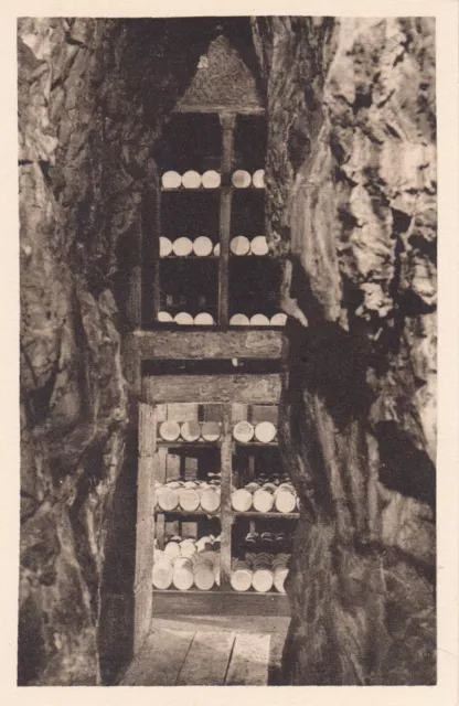 Carte postale ancienne AVEYRON ROQUEFORT 20 cave carrière fromage une "fleurine"