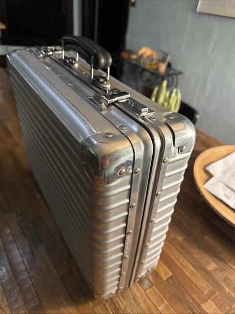 RIMOWA CLASSIC FLIGHT Attache Case 97612 Carry on Silver £363.70
