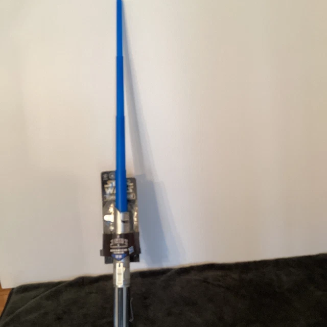 New Disney Parks Star Wars Extendable Jedi Training Academy Blue Lightsaber