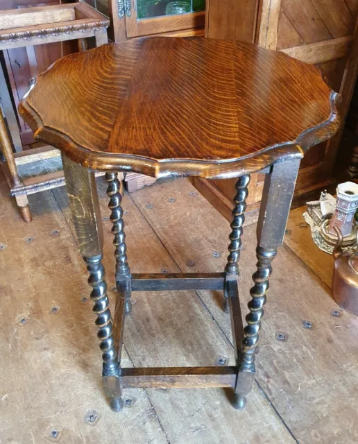 Antique Solid Oak Arts & Crafts Side Table Pie Crust Edge DELIVERY POSSIBLE