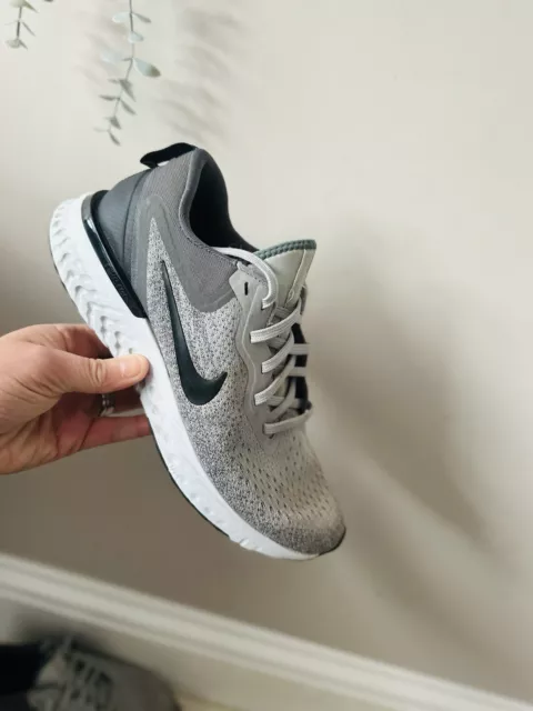 NIKE MEN S ODYSSEY React Flyknit Trainers Sneakers Shoes Wolfe Grey Black UK7 41 21.99 PicClick UK