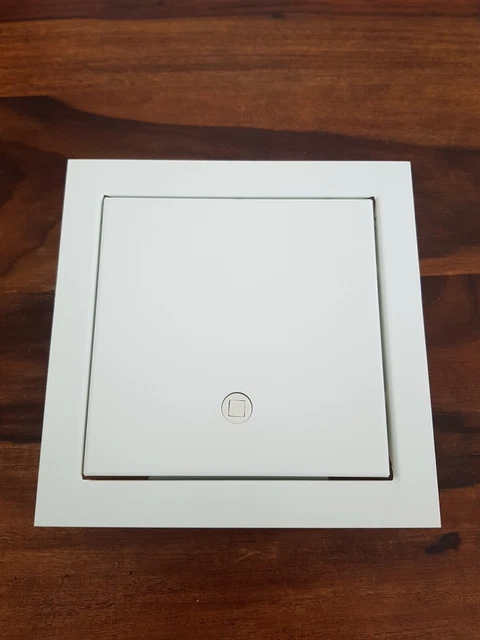 (150 x 150 mm) Panel de acceso de metal FlipFix - clasificación de fuego de 1 hora - montaje de 5 minutos (150 x 150 mm) Panel de acceso de metal FlipFix - clasificación de fuego de 1 hora - montaje de 5 minutos