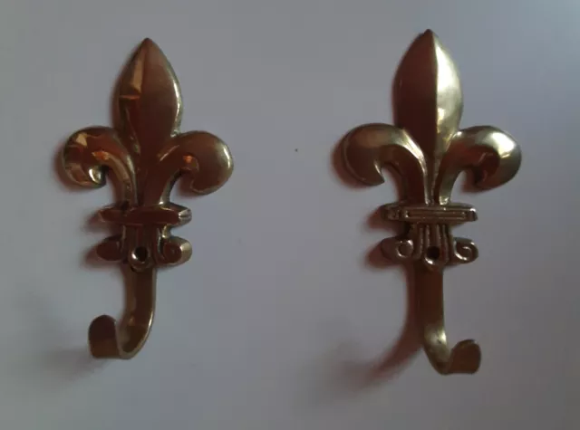 Vintage pair of 2 French brass wall coat hat hook Fleur de lys bronze gold color 8