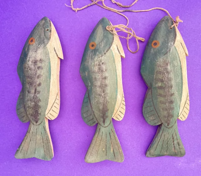 Vintage Wood Folk Art Fish Hand Carved and Painted Set of 3 SALE!